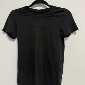 Lululemon Tshirt